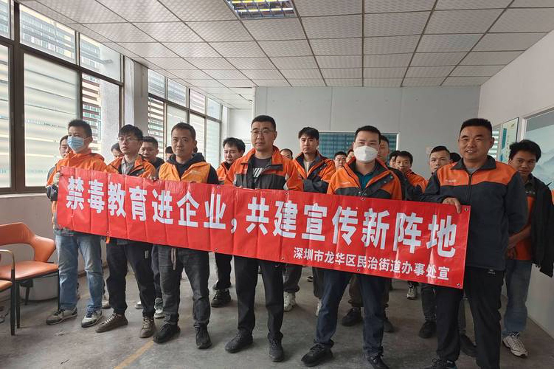 泓鑫泰物资